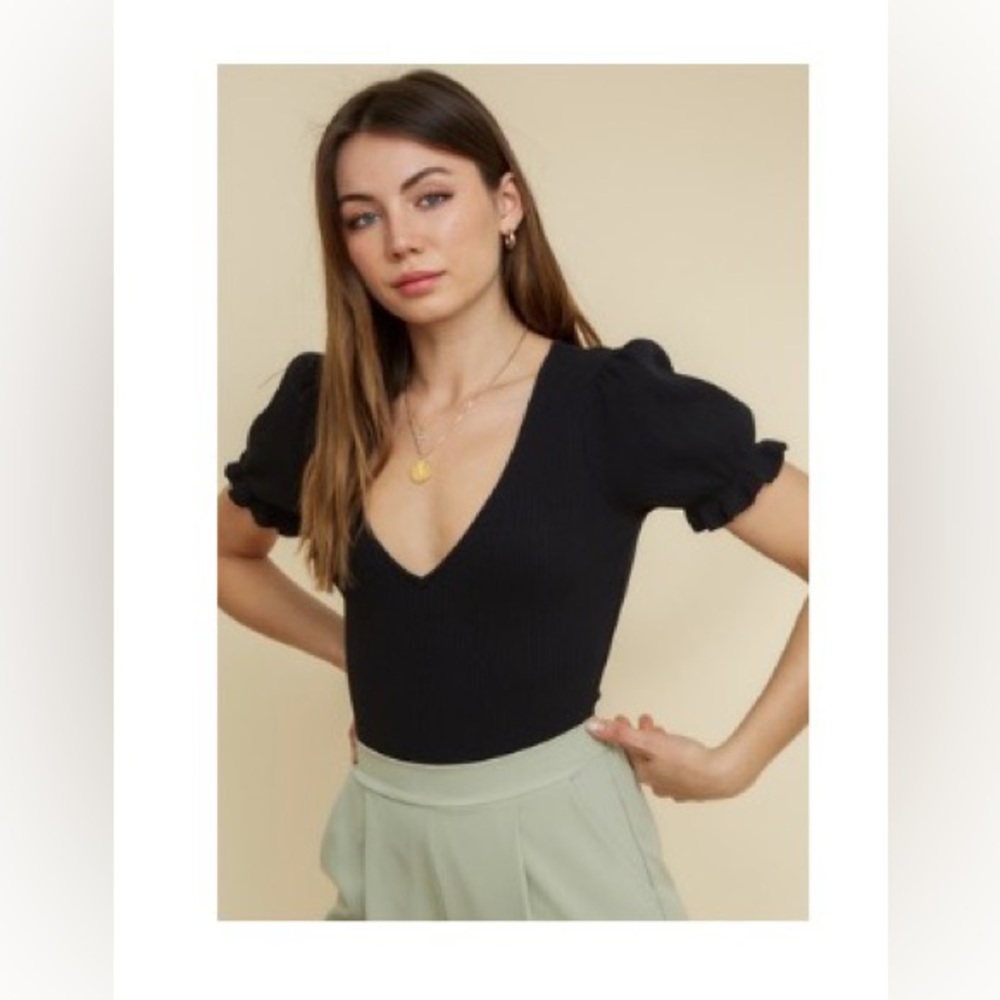V-Neck Ruffled Short Sleeve Bodysuit